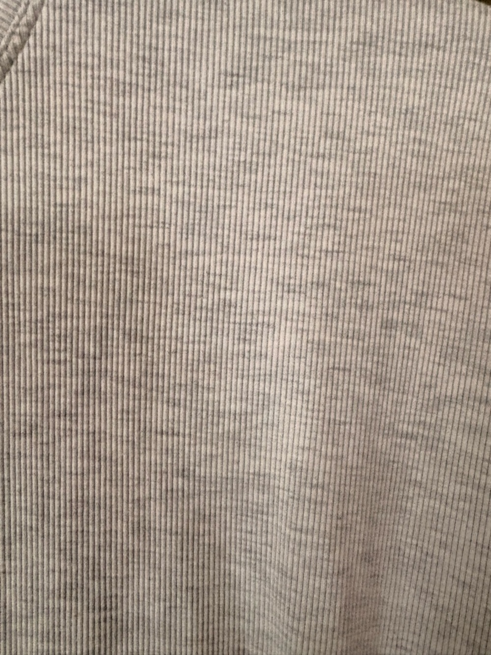 Vuori ribbed crewneck, size M - Picture 5 of 6